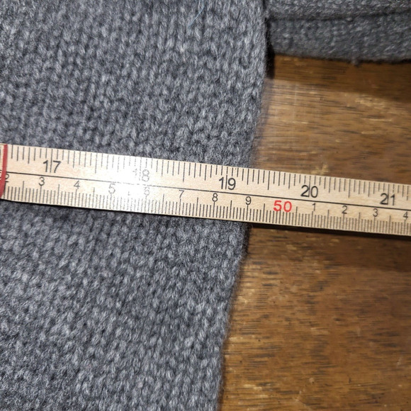 Dorothy Lee Women’s Sweater Wool Cashmere Grey Cardigan Pockets Size M - Picture 10 of 12